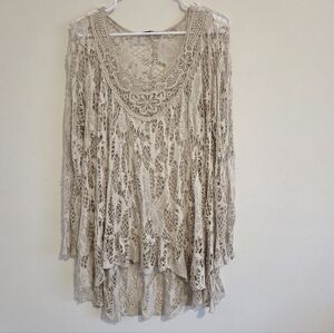Made In Italy Ivory Crochet Tunic Top